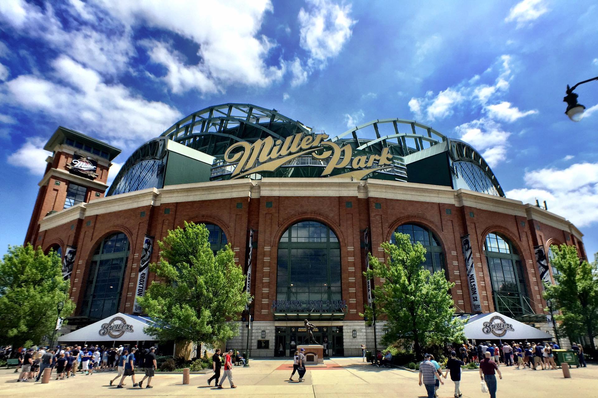 You can be part of the Brewers' 'Cutout Crew' in 'Uecker Seats